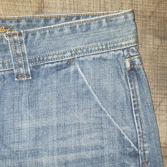 Abercrombie and Fitch jean skirt 6
This is a size - Picture 3 of 5